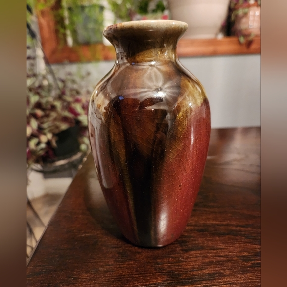 VTG 6” Maroon Black,Red/Green Tinted Ceramic Bud Vase - - Picture 7 of 12